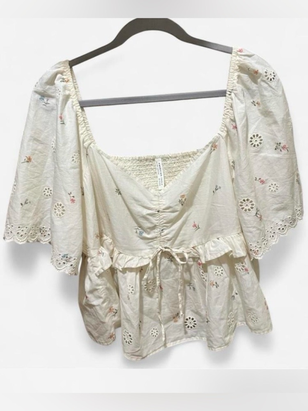 American Eagle Cream Floral Eyelet Peasant Top Lightweight Smocked Size XL